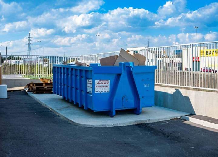 Location de benne pour encombrants Salaise sur Sanne